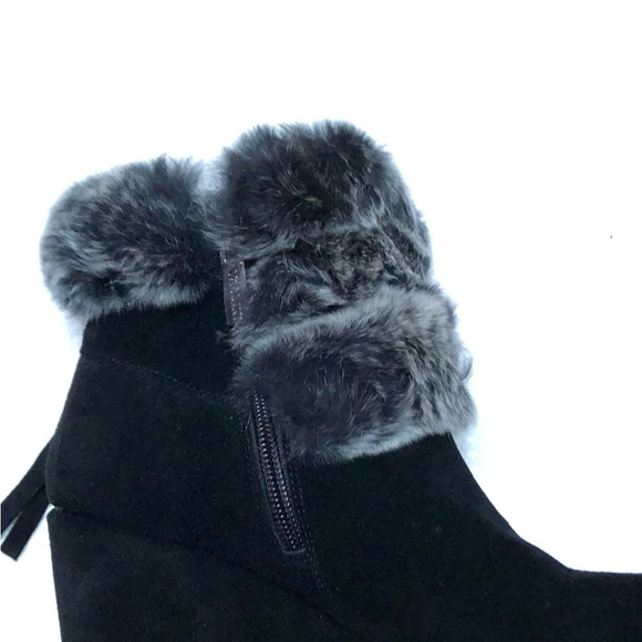 BNIB Black Suede Waterproof/Stain Resistant Booties - Picture 9 of 15